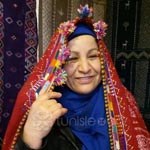 Le Bakhnoug : le châle traditionnel de la femme berbère 