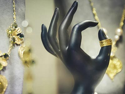 En photos : 6 marques de bijoux de luxe pour dénicher le cadeau sublime de la fête des mères