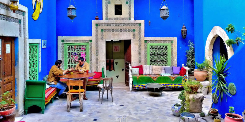 Savourer la culture dans une belle tasse de café à Sousse !