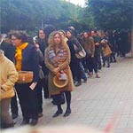 En photo : La file d´attente pour le concert du nouvel an de l'Orchestre Symphonique Tunisien