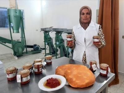 En Tunisie, une harissa traditionnelle donne des ailes Ã  des agricultrices