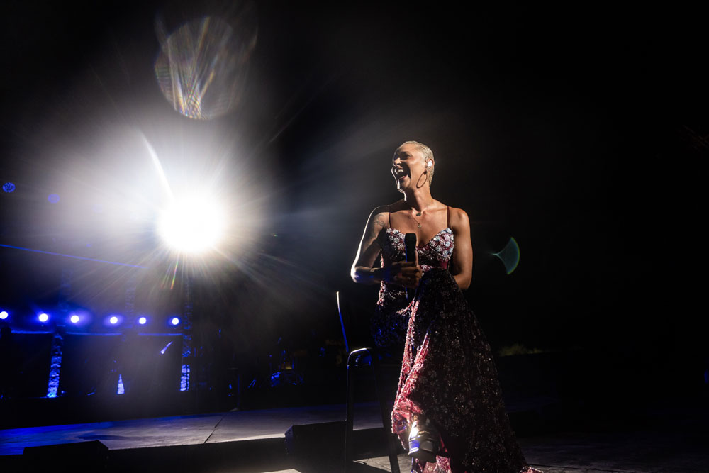 mariza-030826-4.jpg