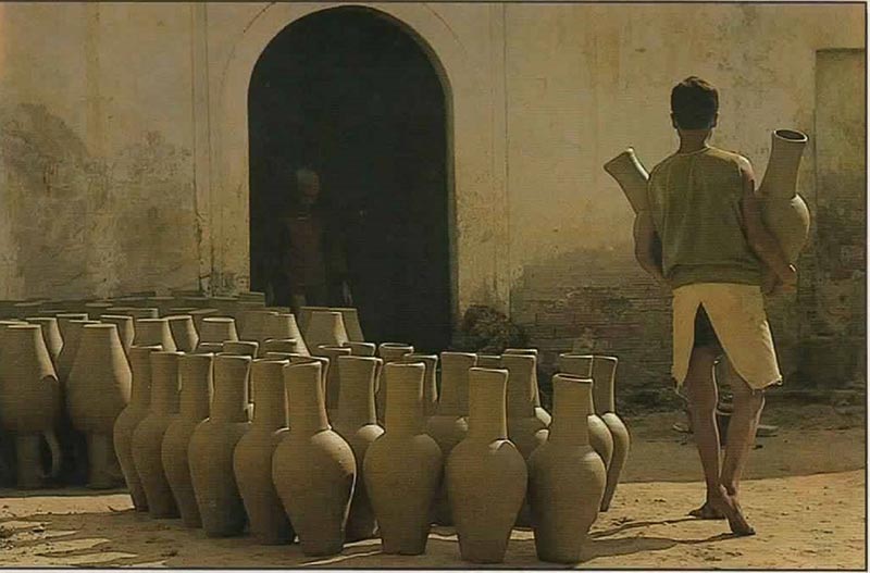 En 10 photos anciennes : La poterie de Nabeul, un savoir-faire d’antan