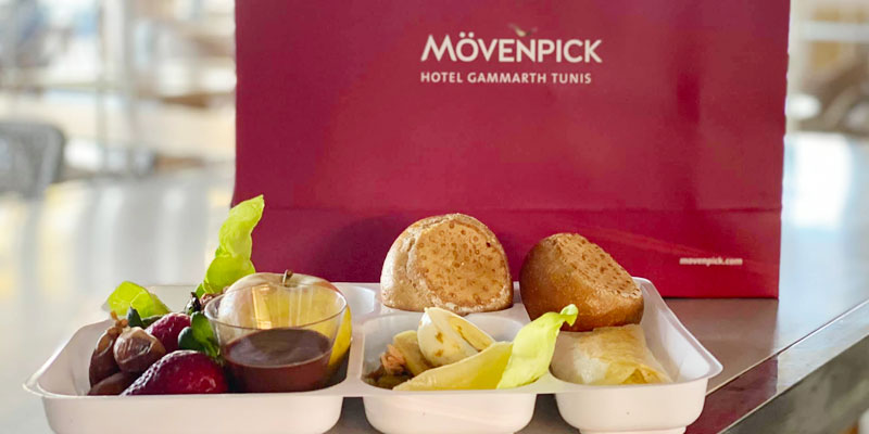 Le Mövenpick Gammarth fournit les Iftars au Staff de l’Hôpital La Rabta en charge des malades du COVID-19