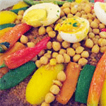 Couscous au Kadid, Mloukhiya, Hlélém, Poisson et pâtisseries au menu de Ras El Aam