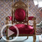 En Vidéo : Restauration du somptueux Fauteuil du trône du palais du Bardo (1846)